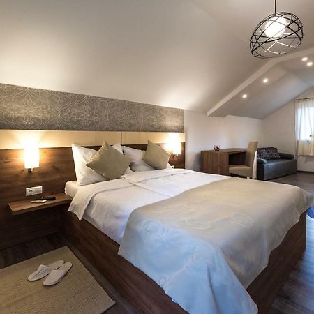 Guest House Vana Кореница Екстер'єр фото