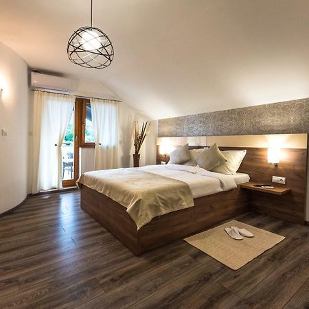 Guest House Vana Кореница Екстер'єр фото